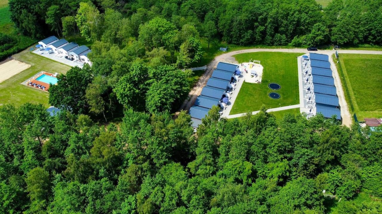 Lumi Resort Domki Letniskowe Z Podgrzewanym Basenem Rewal Kültér fotó