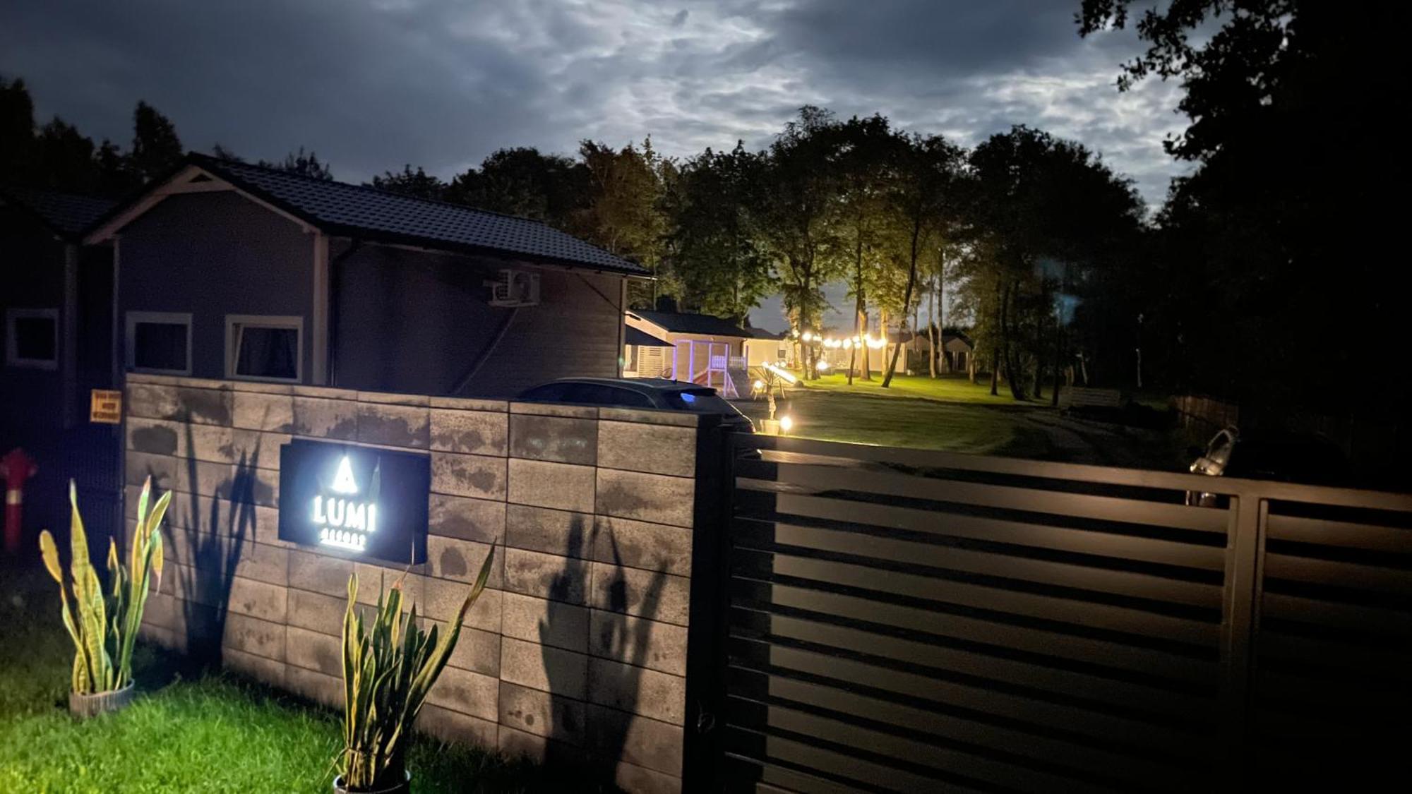 Lumi Resort Domki Letniskowe Z Podgrzewanym Basenem Rewal Kültér fotó